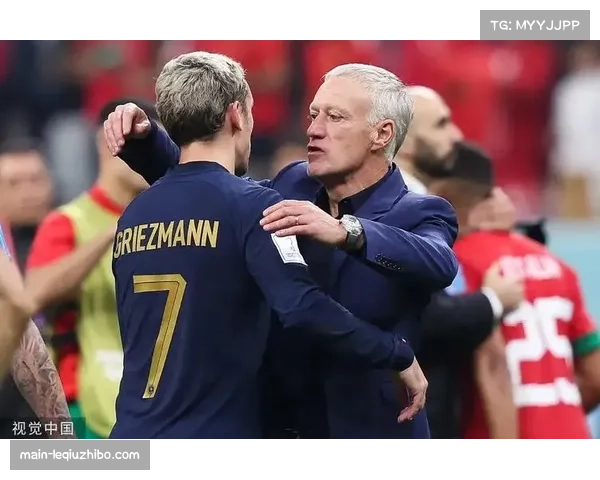 德尚最后一届大赛战术转型 四二三一阵型强化进攻但边后卫存隐患 德尚最后一届大赛战术转型 四二三一阵型强化进攻但边后卫存隐患